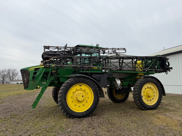 Image of John Deere 4930 equipment image 4