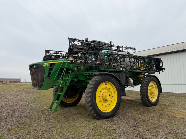 Image of John Deere 4930 equipment image 2