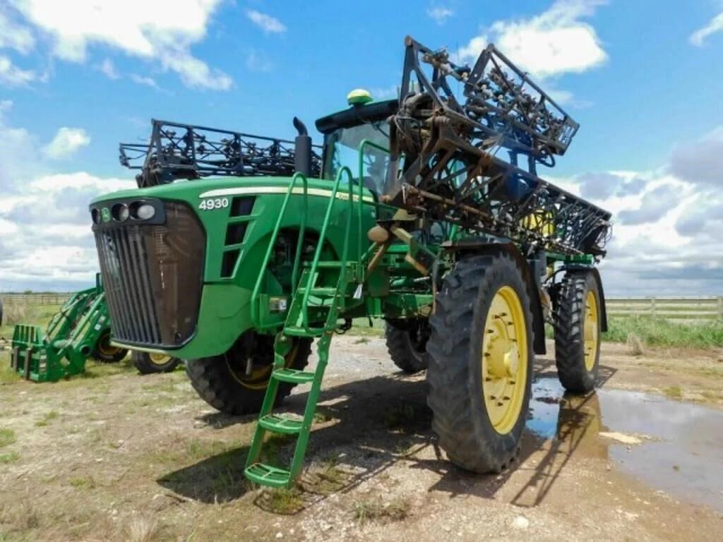 Image of John Deere 4930 Primary image