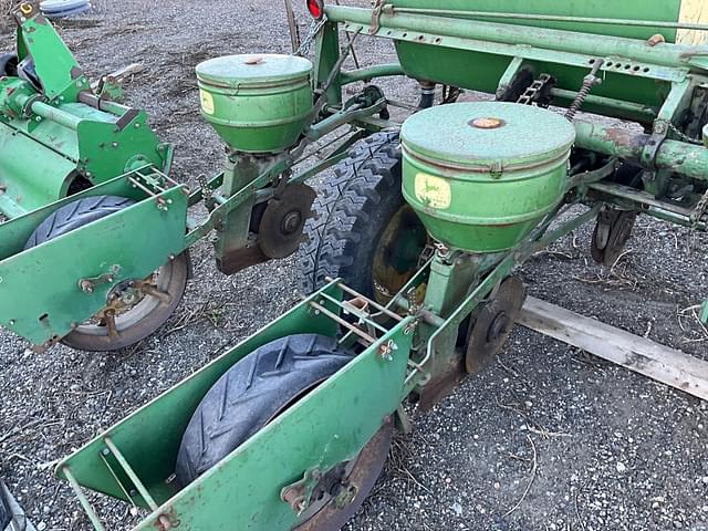 Image of John Deere 494 equipment image 4