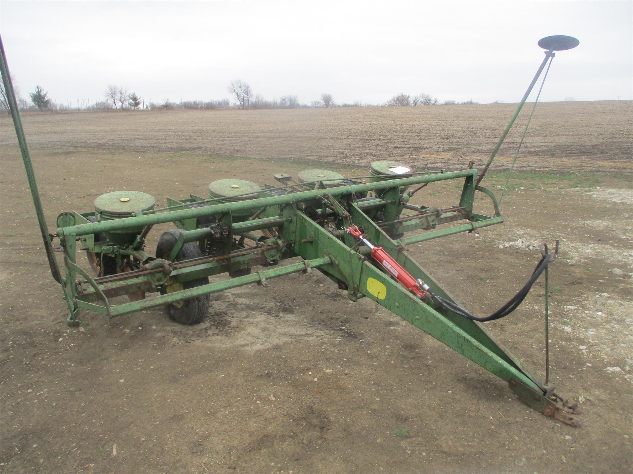 Main image John Deere 494