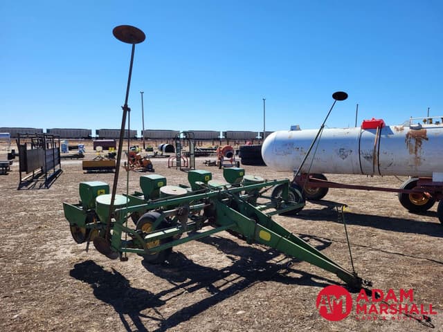 Image of John Deere 494A equipment image 1