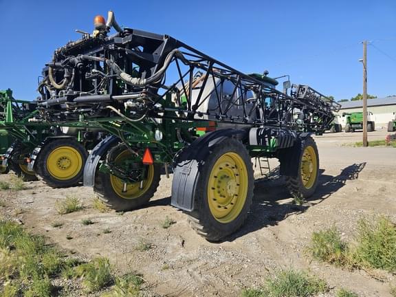 Image of John Deere 4940 equipment image 2