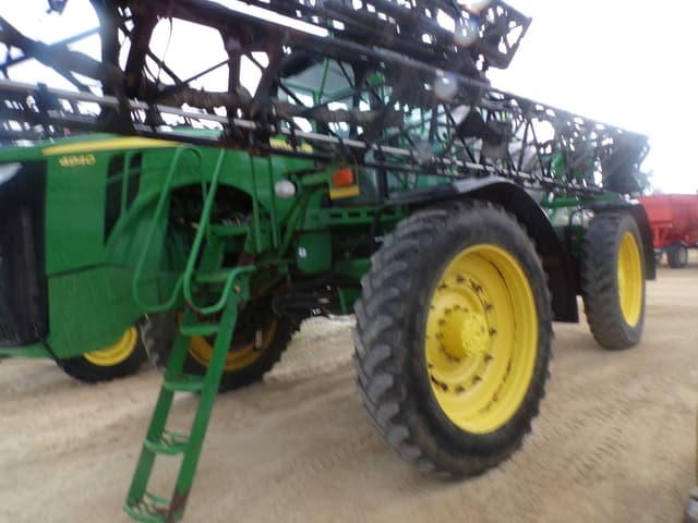Image of John Deere 4940 equipment image 3