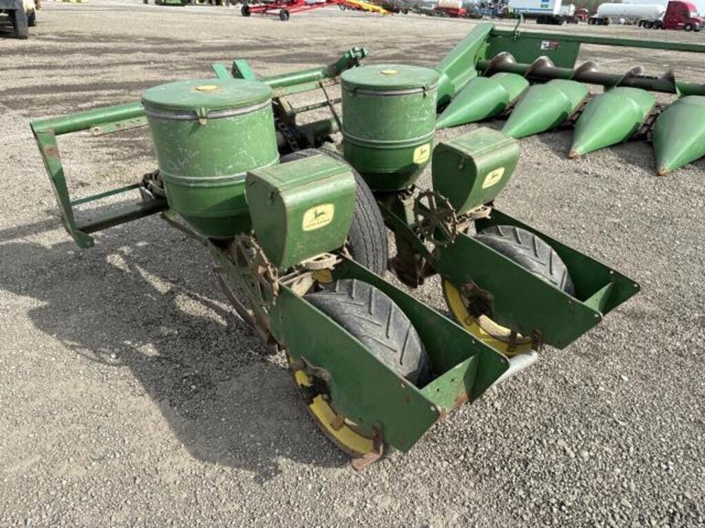 Main image John Deere 494A