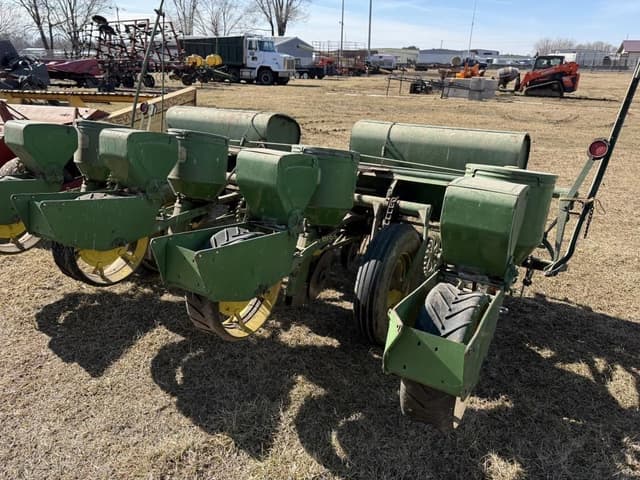 Image of John Deere 494A equipment image 3