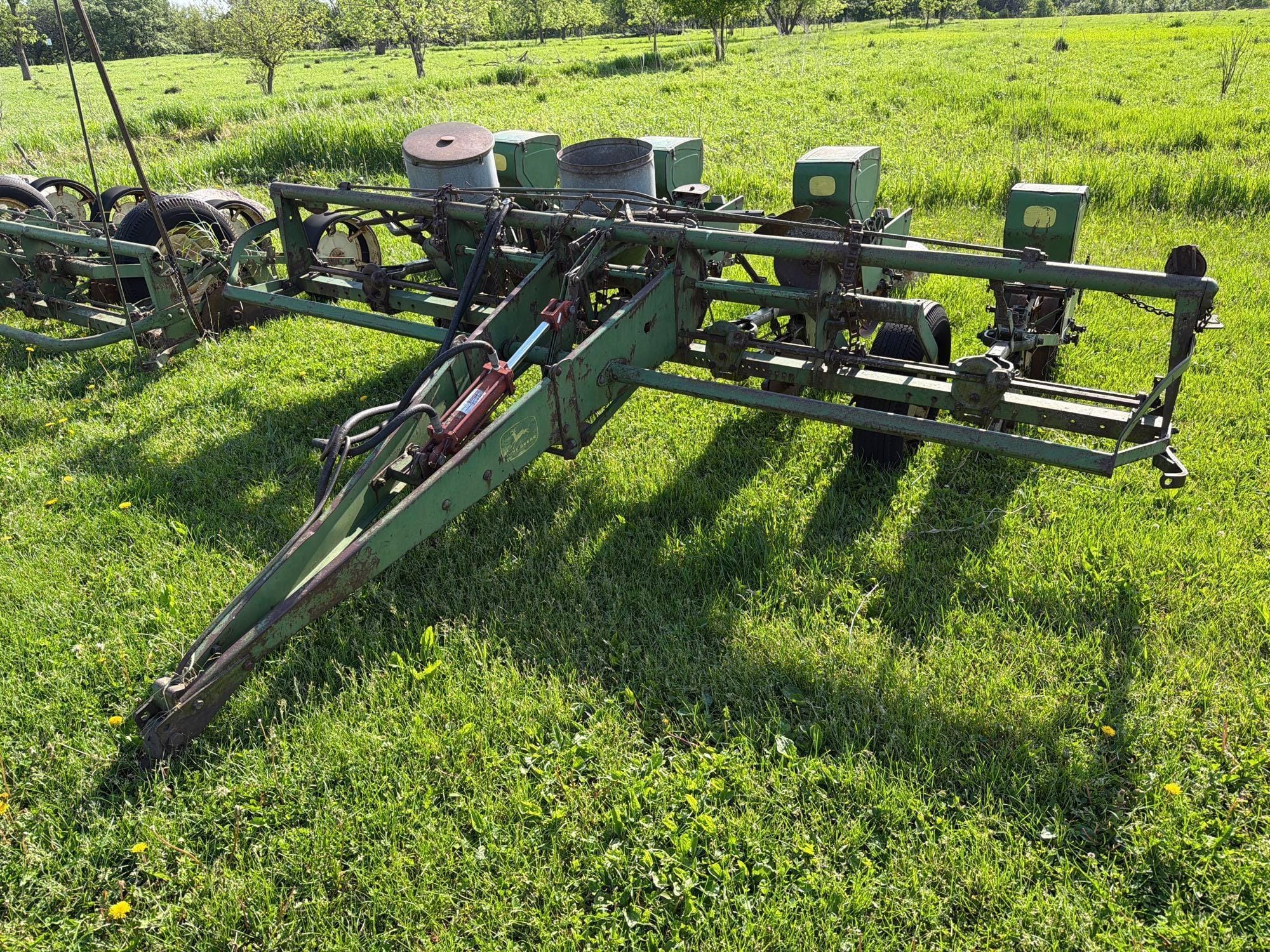 John Deere 494A Equipment Image0