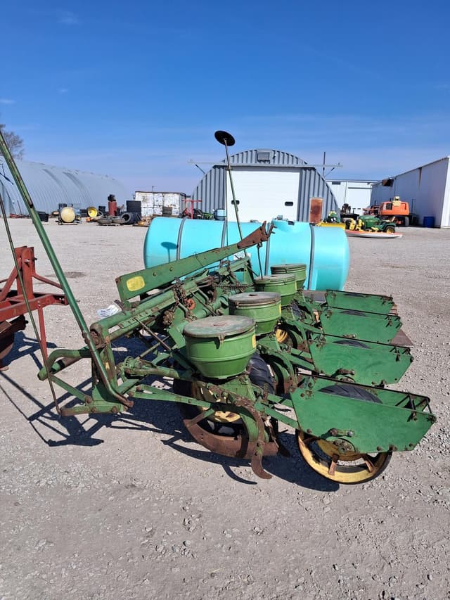 Image of John Deere 494A equipment image 4