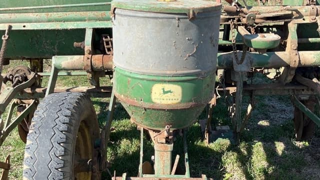 Image of John Deere 494A equipment image 4