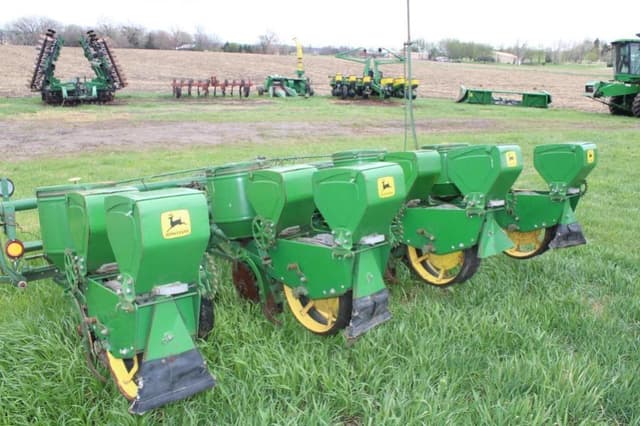 Image of John Deere 494A equipment image 2