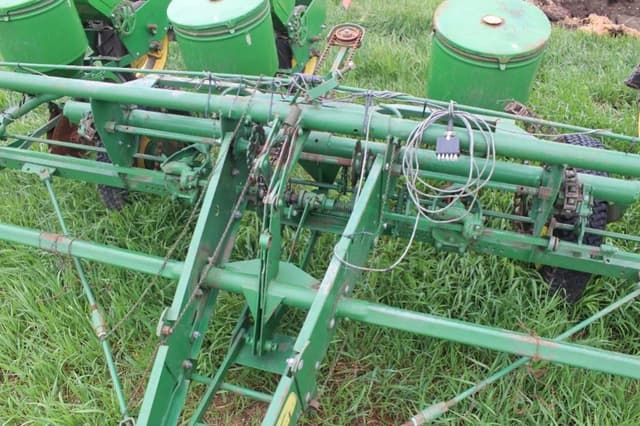 Image of John Deere 494A equipment image 4