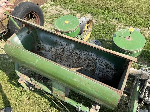Image of John Deere 495 equipment image 4
