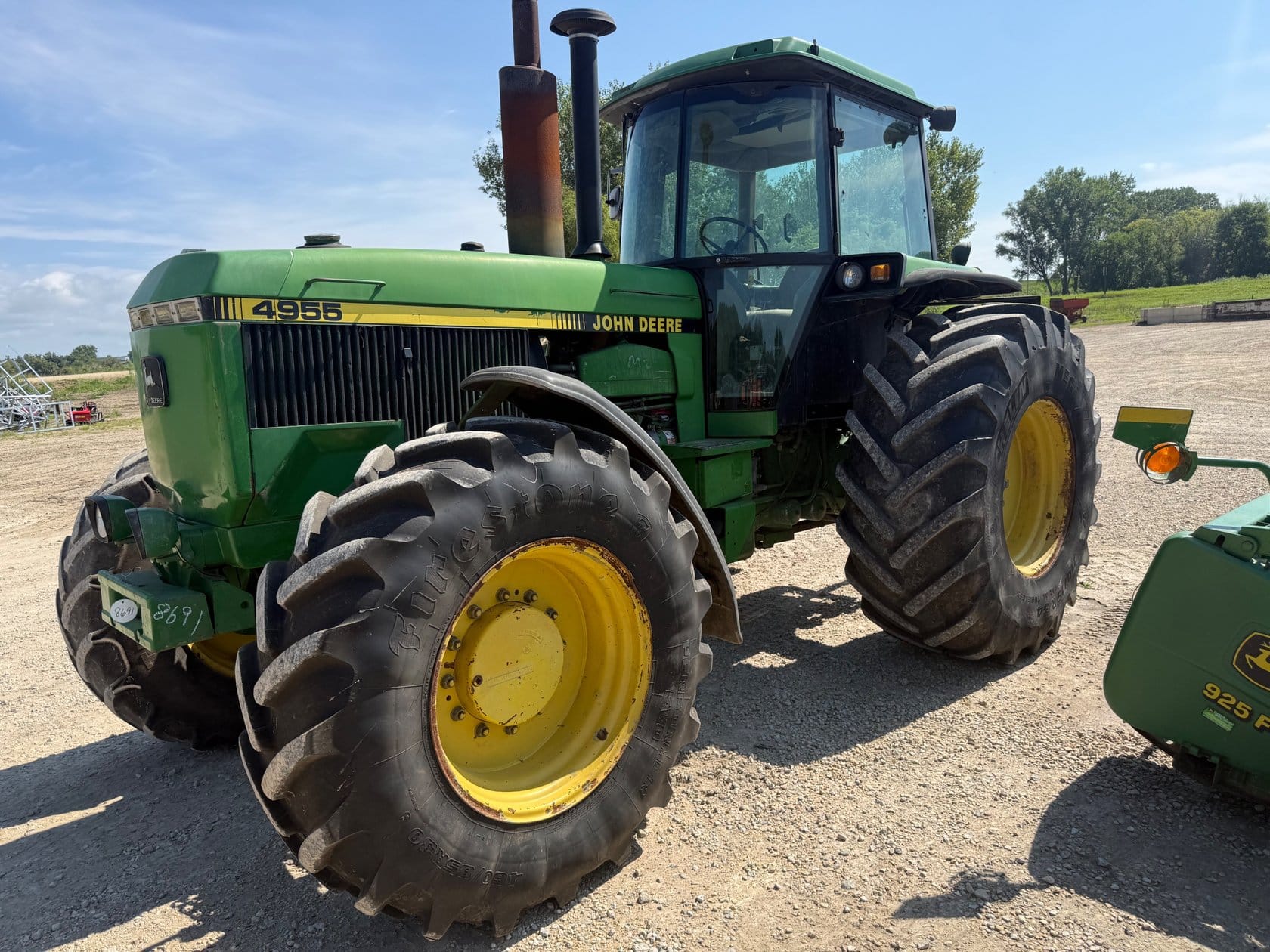 John Deere 4955 Equipment Image0