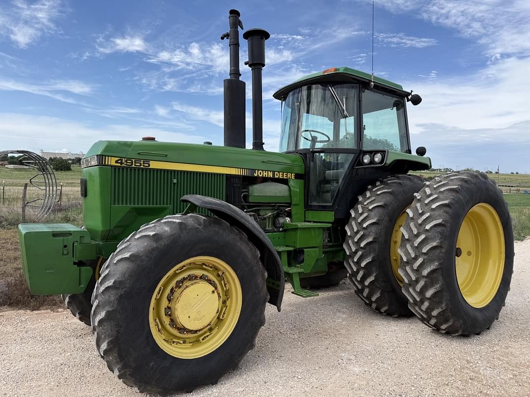Image of John Deere 4955 Primary image
