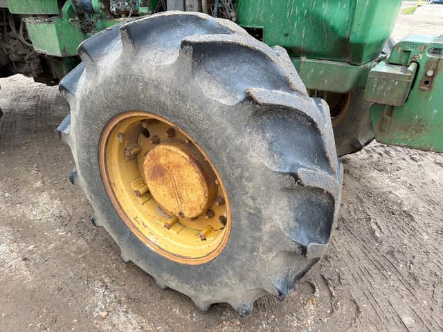 Image of John Deere 4955 equipment image 3