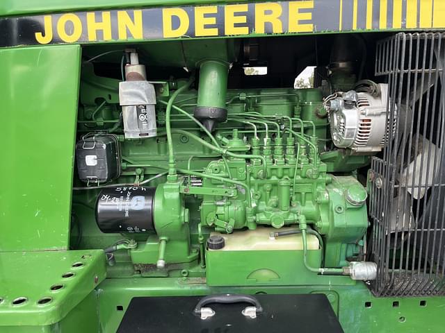 Image of John Deere 4955 equipment image 1