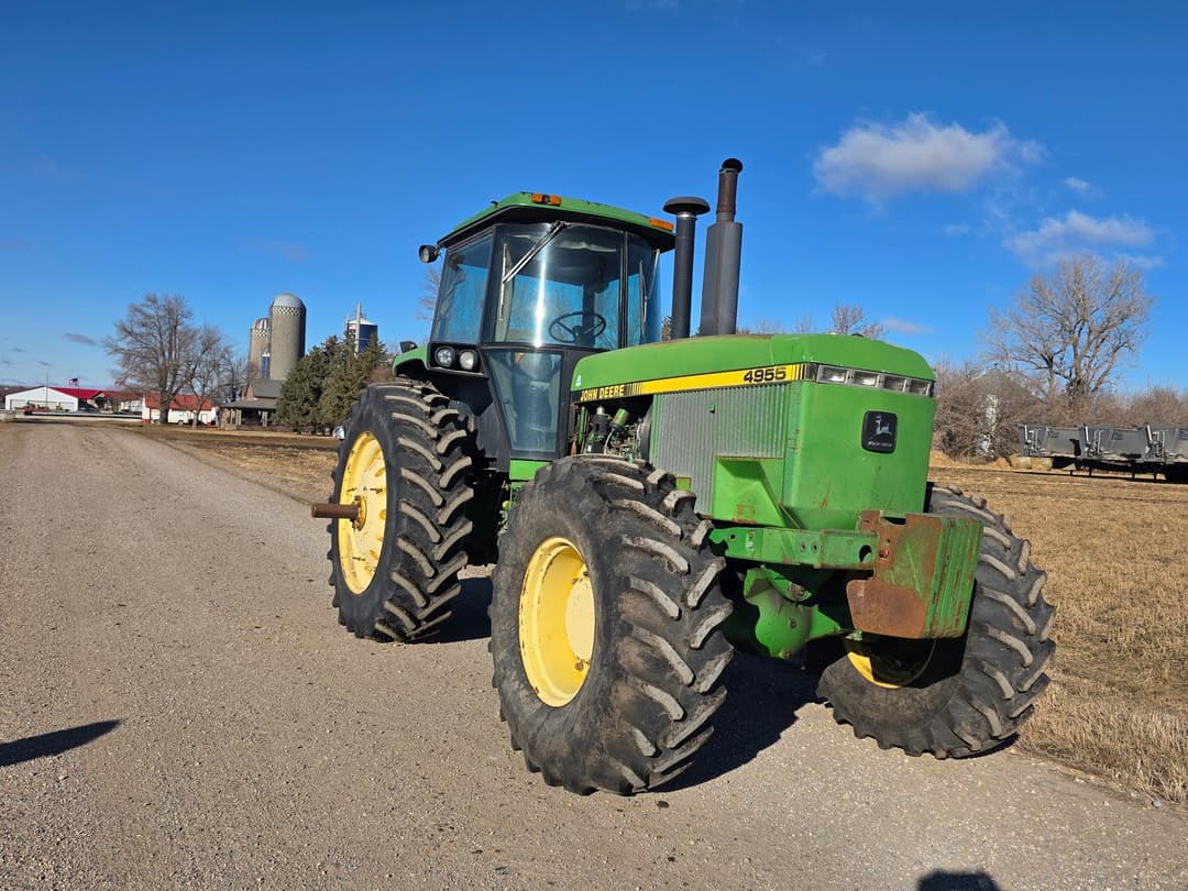 Image of John Deere 4955 Primary image