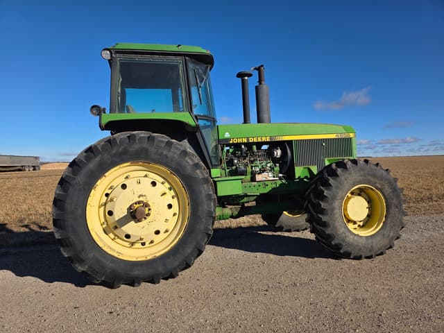 Image of John Deere 4955 equipment image 4