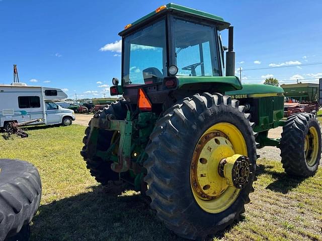 Image of John Deere 4955 equipment image 1