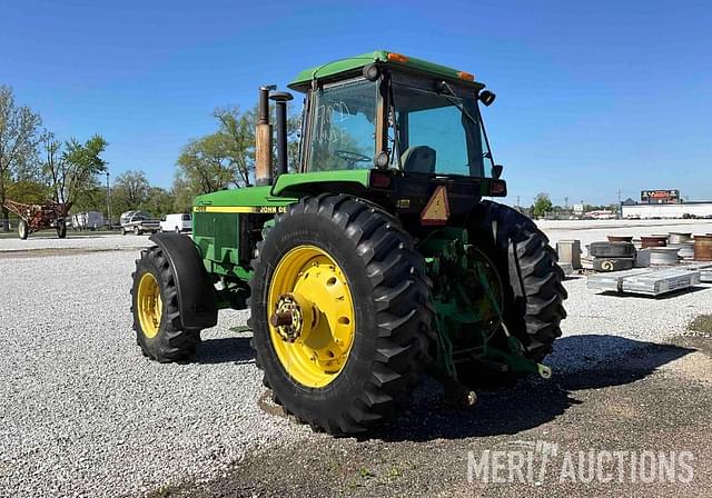 Image of John Deere 4955 equipment image 2