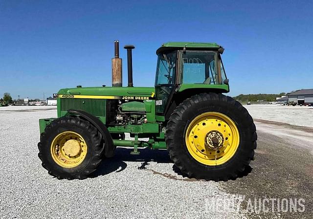 Image of John Deere 4955 equipment image 1