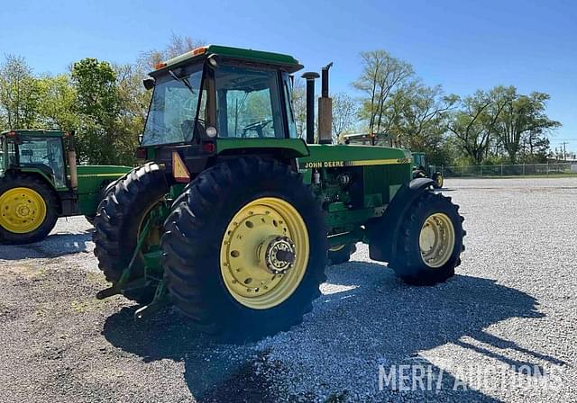 Image of John Deere 4955 equipment image 4