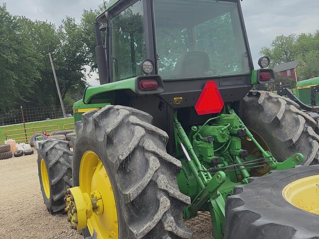 Image of John Deere 4955 equipment image 3
