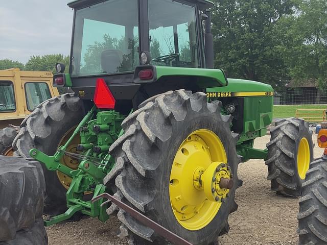 Image of John Deere 4955 equipment image 2