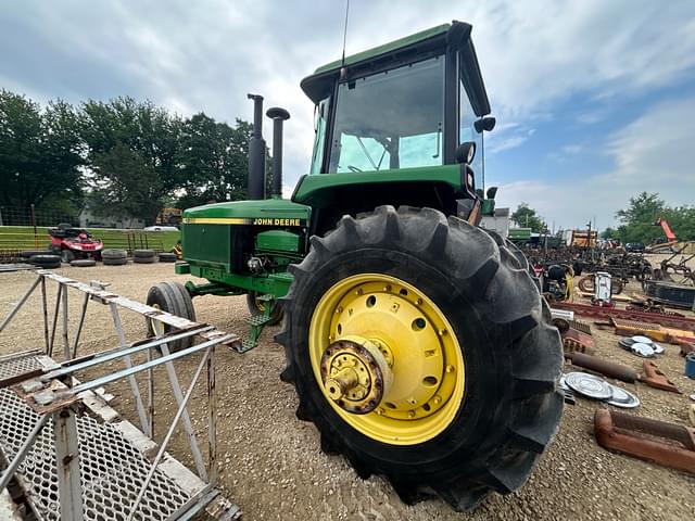 Image of John Deere 4955 equipment image 4