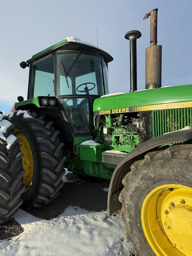Image of John Deere 4955 equipment image 2