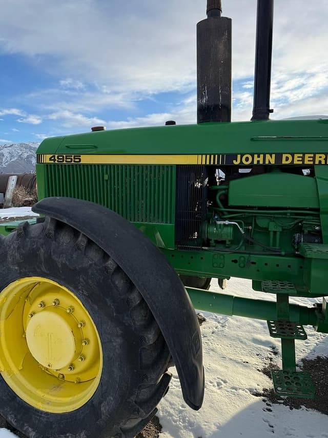 Image of John Deere 4955 equipment image 1