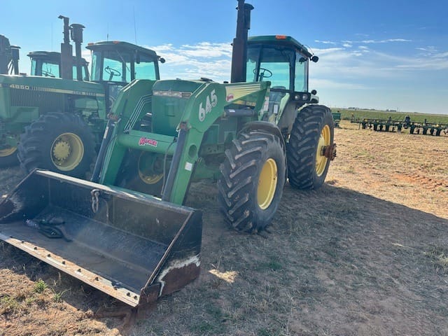 John Deere 4955 Equipment Image0