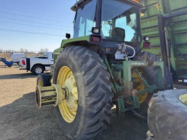 Image of John Deere 4960 equipment image 4