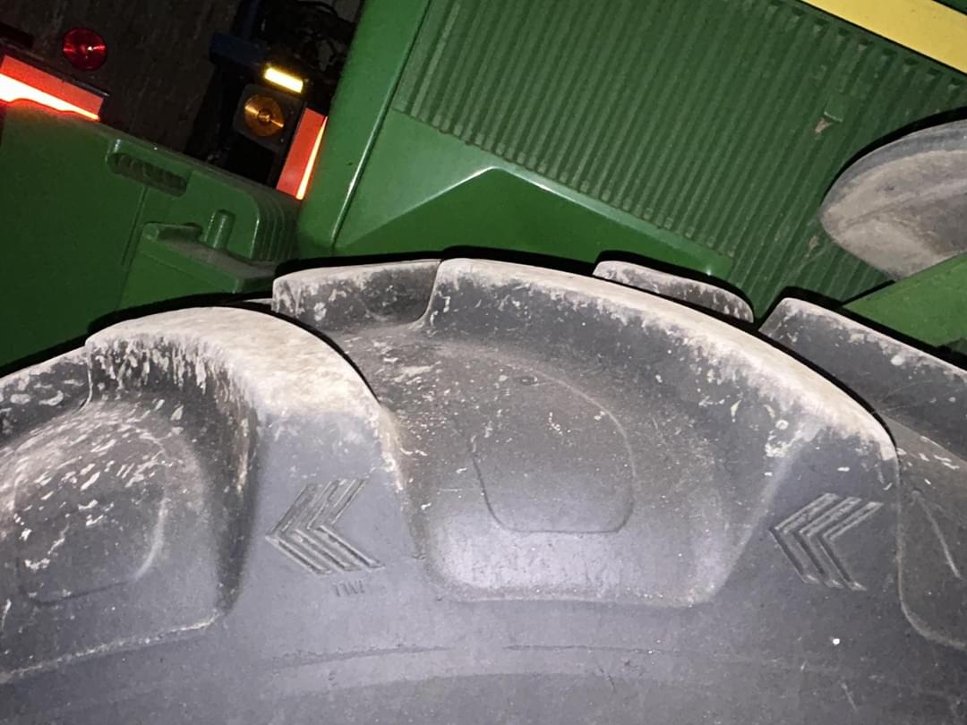 Image of John Deere 4960 Image 1