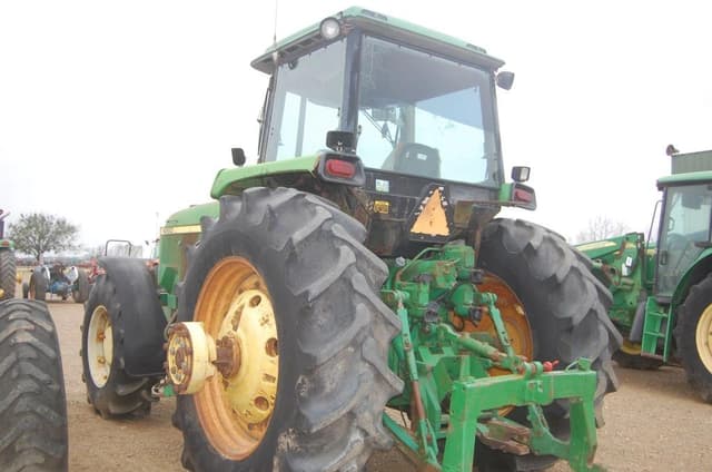 Image of John Deere 4960 equipment image 1
