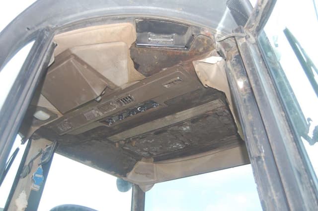 Image of John Deere 4960 equipment image 4