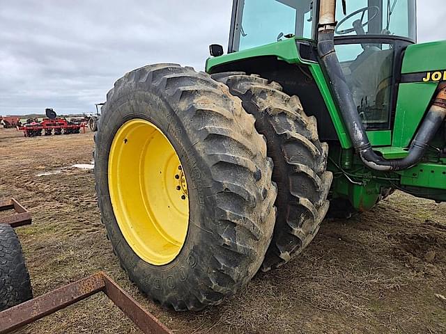 Image of John Deere 4960 equipment image 4