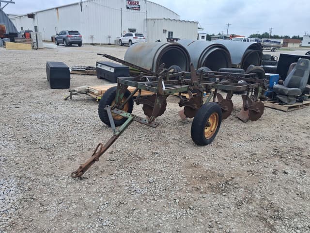 Image of John Deere 4B equipment image 2