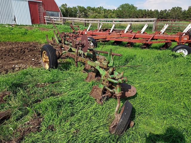 Image of John Deere 4B equipment image 2