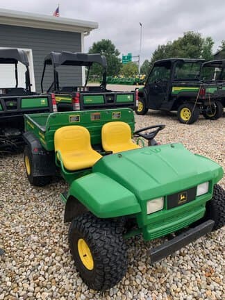 Image of John Deere Gator 4X2 equipment image 3