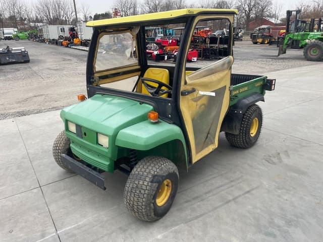 Image of John Deere Gator 4X2 equipment image 2