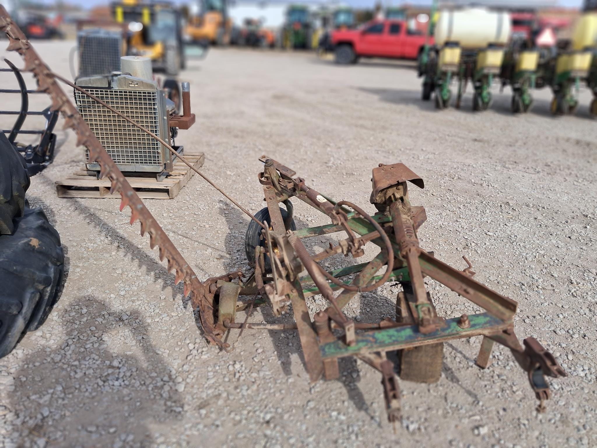 John Deere 5 Equipment Image0