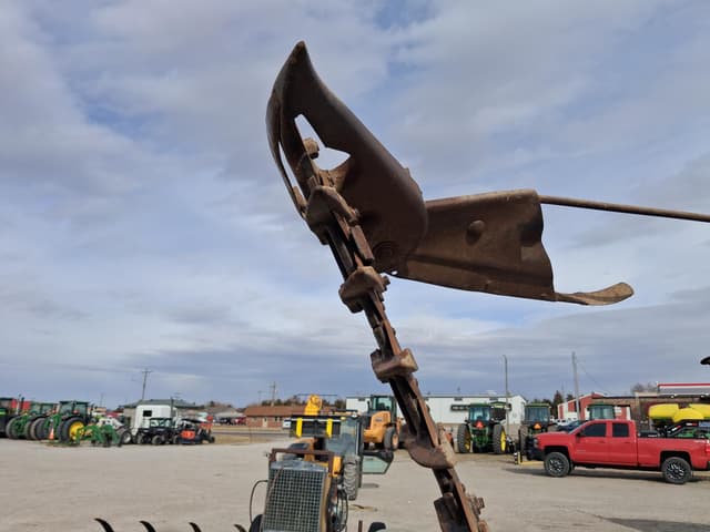 Image of John Deere 5 equipment image 2