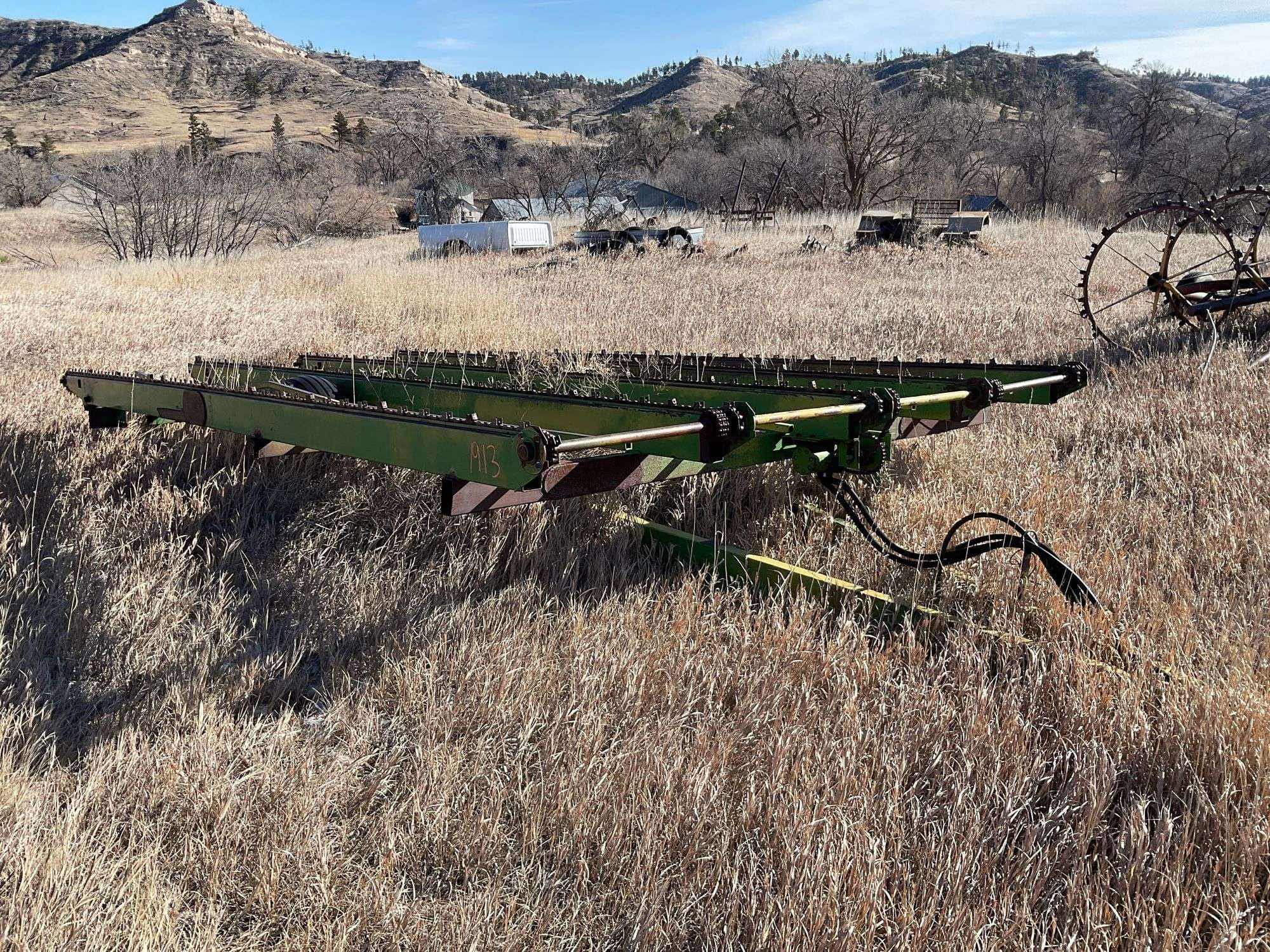 John Deere 200 Equipment Image0