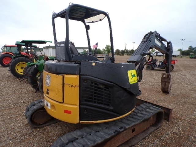 Image of John Deere 50D equipment image 4