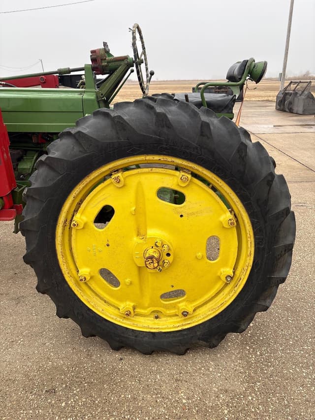 Image of John Deere 50 equipment image 4