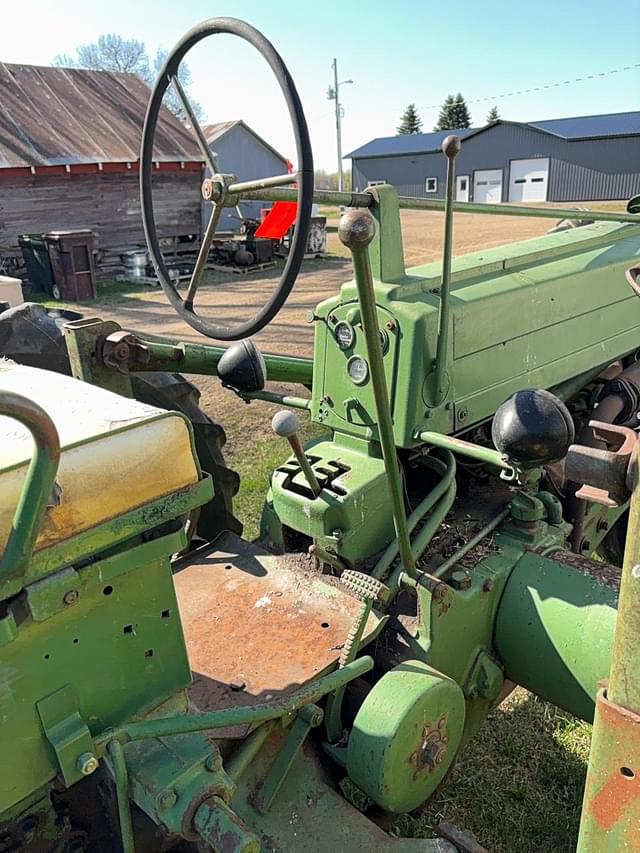 Image of John Deere 50 equipment image 4