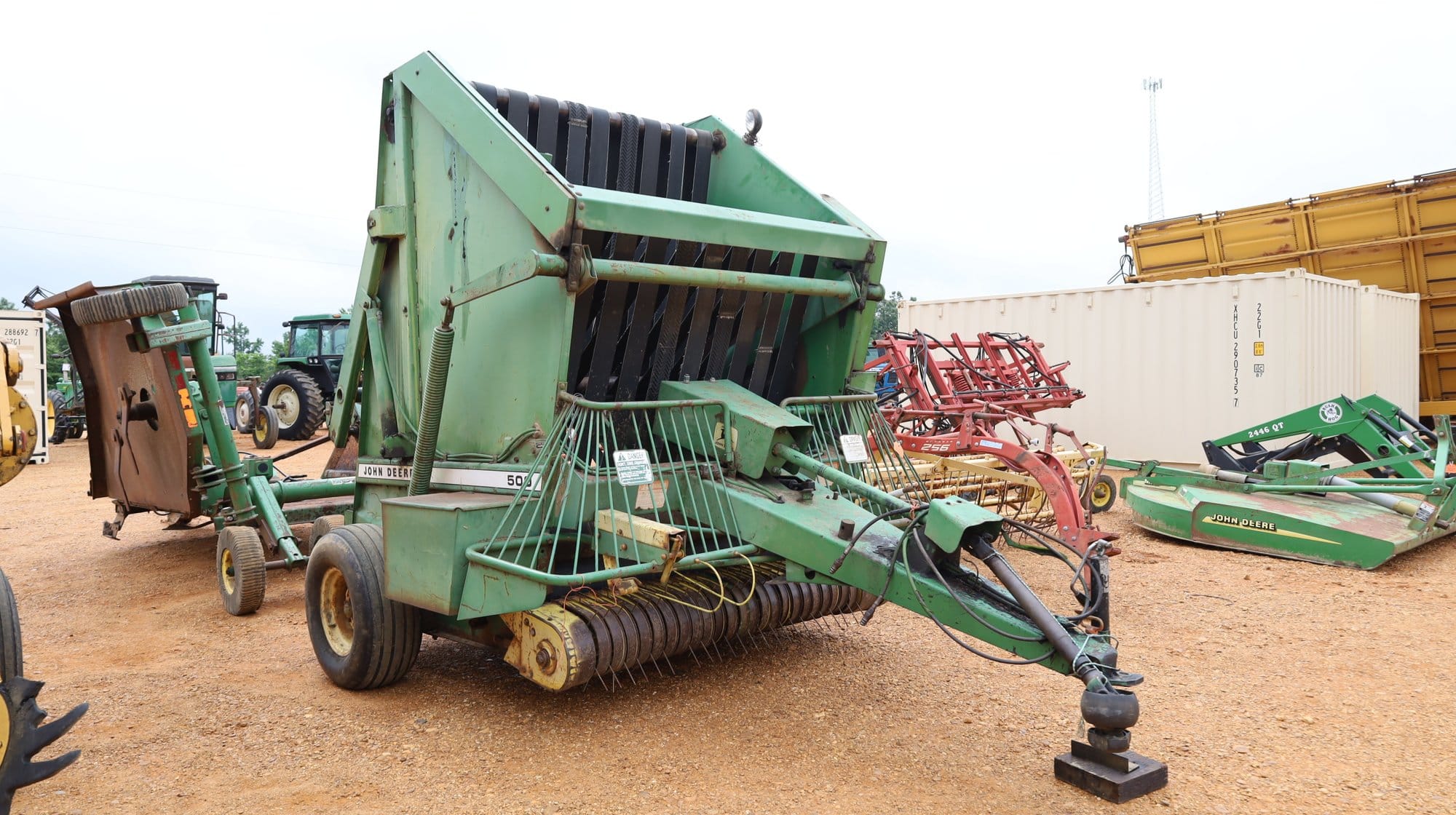 John Deere 500 Equipment Image0