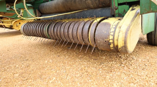 Image of John Deere 500 equipment image 2