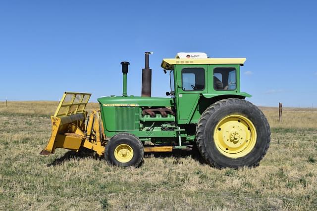 Image of John Deere 5020 equipment image 2